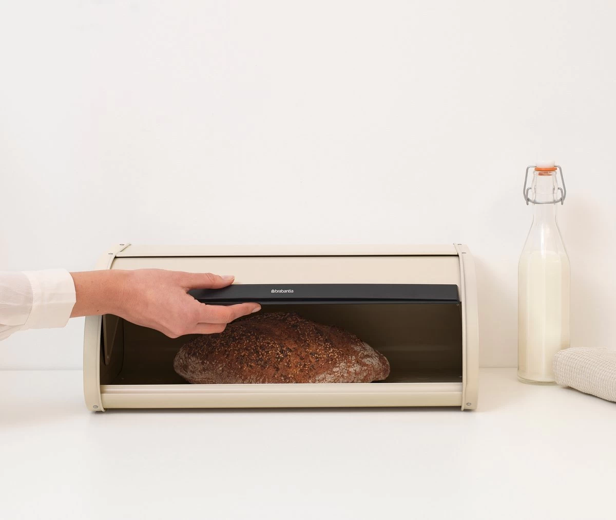 Brabantia Broodtrommel - Met Schuifdeksel - Soft Beige - Afbeelding 4